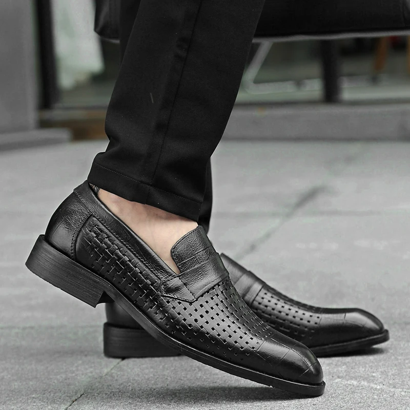 Hollow Forma Brown Pattern on Four Da Vaca Man Para Sapato Black Slip black Couro Genuíno Vestir Casamento Season black brown 2019 brown Sapatos amp; Classic Escritório Homens De Season Hollow Moda Trabalho PTpwpq