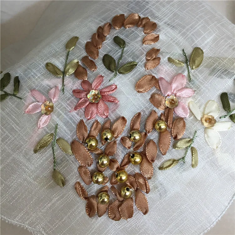 Корейские белые пряжа кружева Doily свадебные салфетки кухня ручная вышивка бусины в форме цветов коврик Подставка под кружку Рождество - Цвет: White B