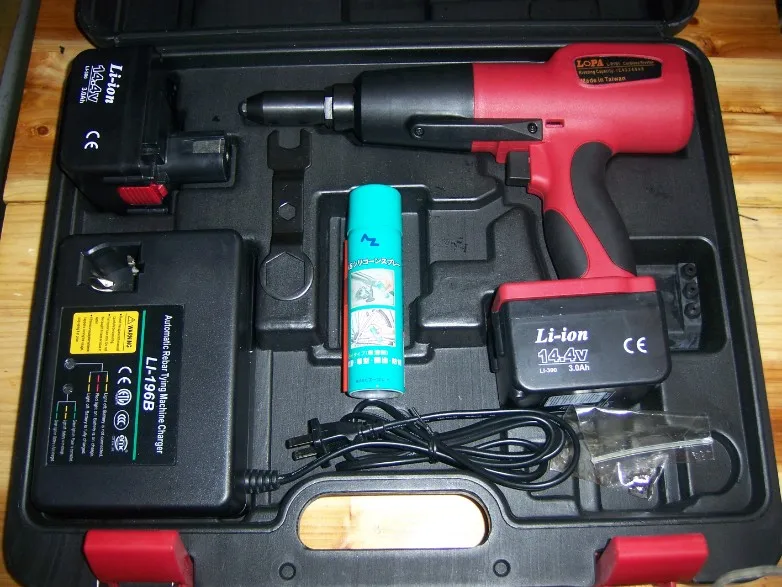 Электрический пистолет со слепой заклепкой зарядки Литий пневматический клепальный молоток 14,4 В постоянного тока пневматический