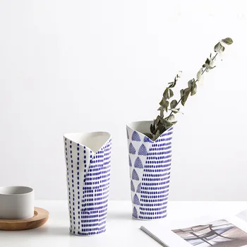 

Neckline Vase Creative Modern Ceramic Flower Vase Living Room Dried Flower Home Decoration Ornaments