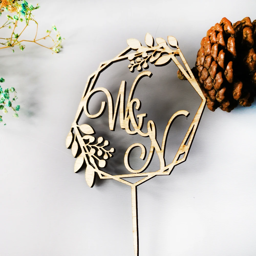 На заказ Mr& Mrs имя инициалы свадебный торт Топпер, персонализированные пары Свадебный декор, деревенский венок для вечеринок декор для юбилея