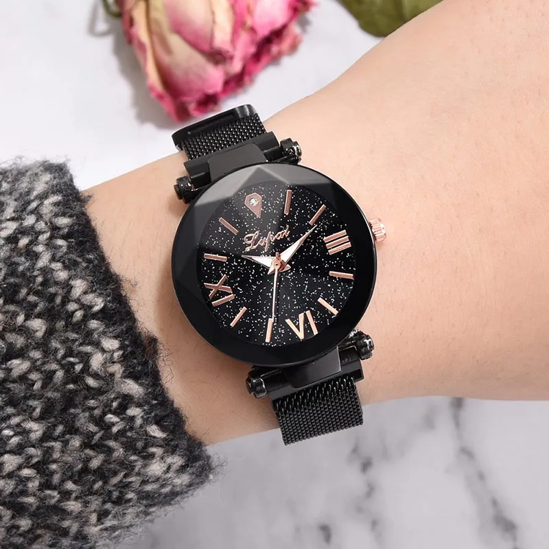 

Hot Women Alloy Mesh Strap Quartz Watch Star Sky Dial Magnetic Buckle Wristwatch MSK66