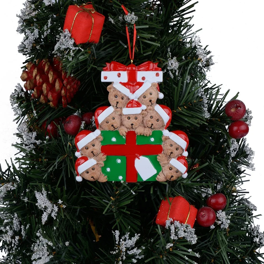 Wholesale Resin Bear Family Of 9 Christmas Ornament Personalized Gift Write Your Own Name For Holiday Home Decor Miniature Craft
