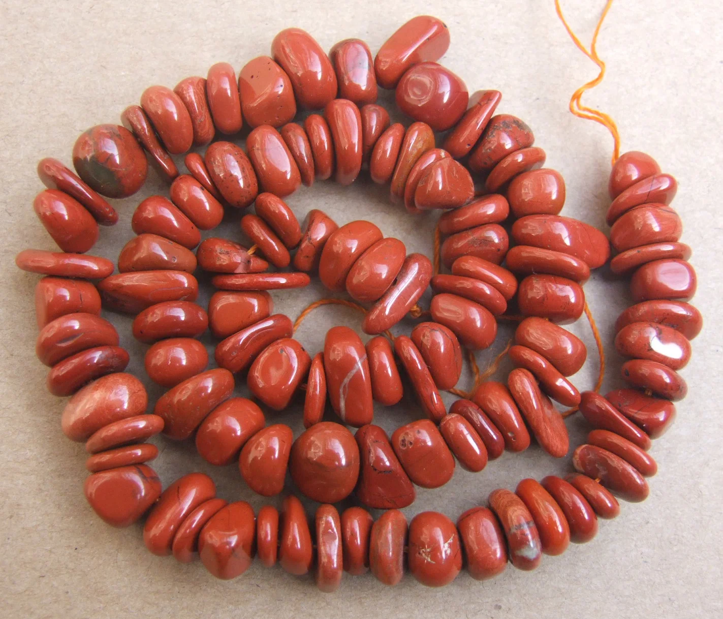 3-8 мм натуральные камни кусочки, свободные бусы 15" - Цвет: Red jasper