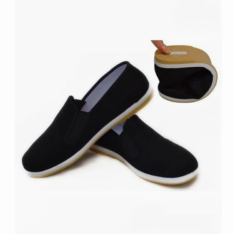 what kind of shoes did bruce lee wear