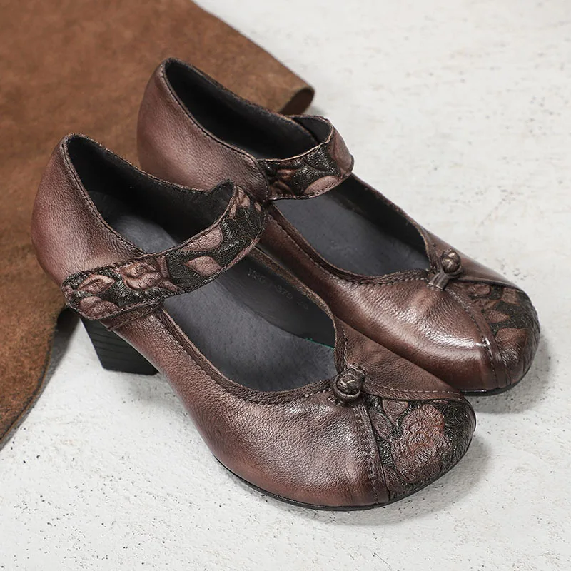 Nyaman Retro Sepatu Pompa 