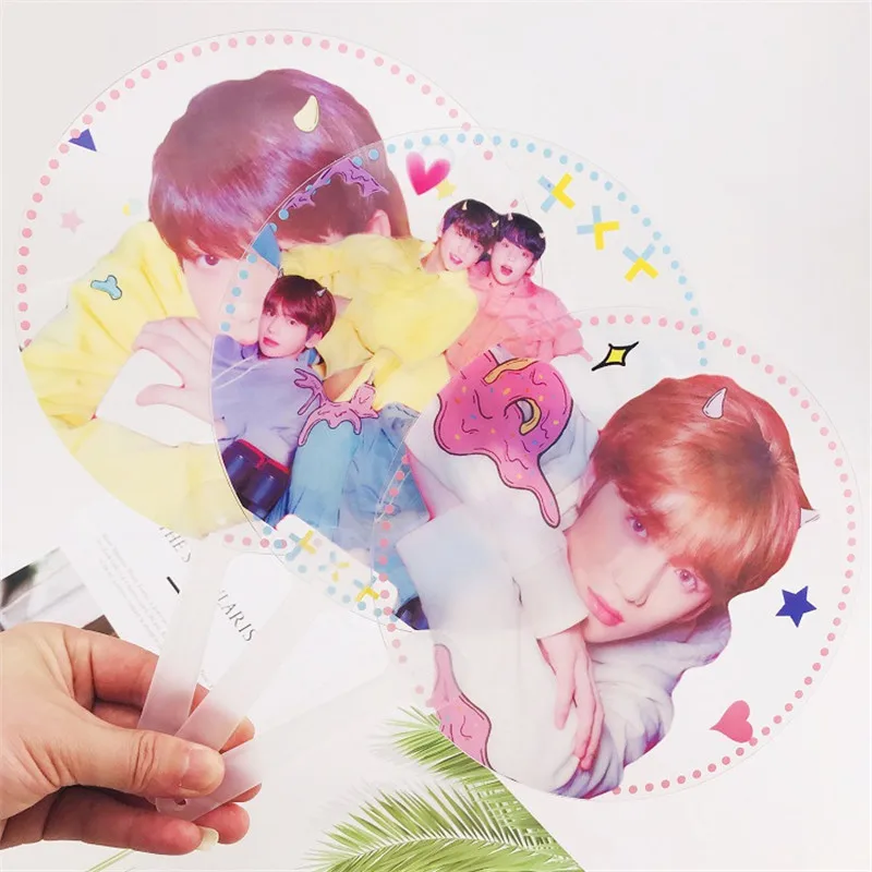 

Kpop TXT SOOBIN BEOMGYU HUENINGKAI TAEHYUN YEONJUN Transparent The Same Fans Round 18CM Fans