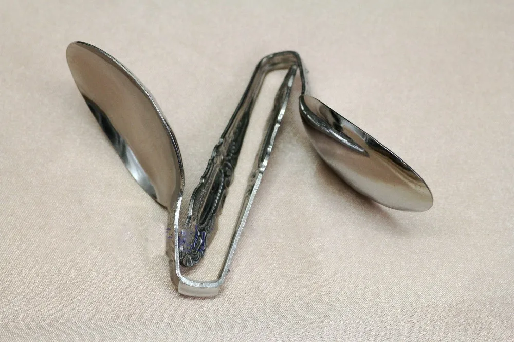 Bend Spoon Magic Trick Gimmick Close-up Magician Street Stage Prop Toy