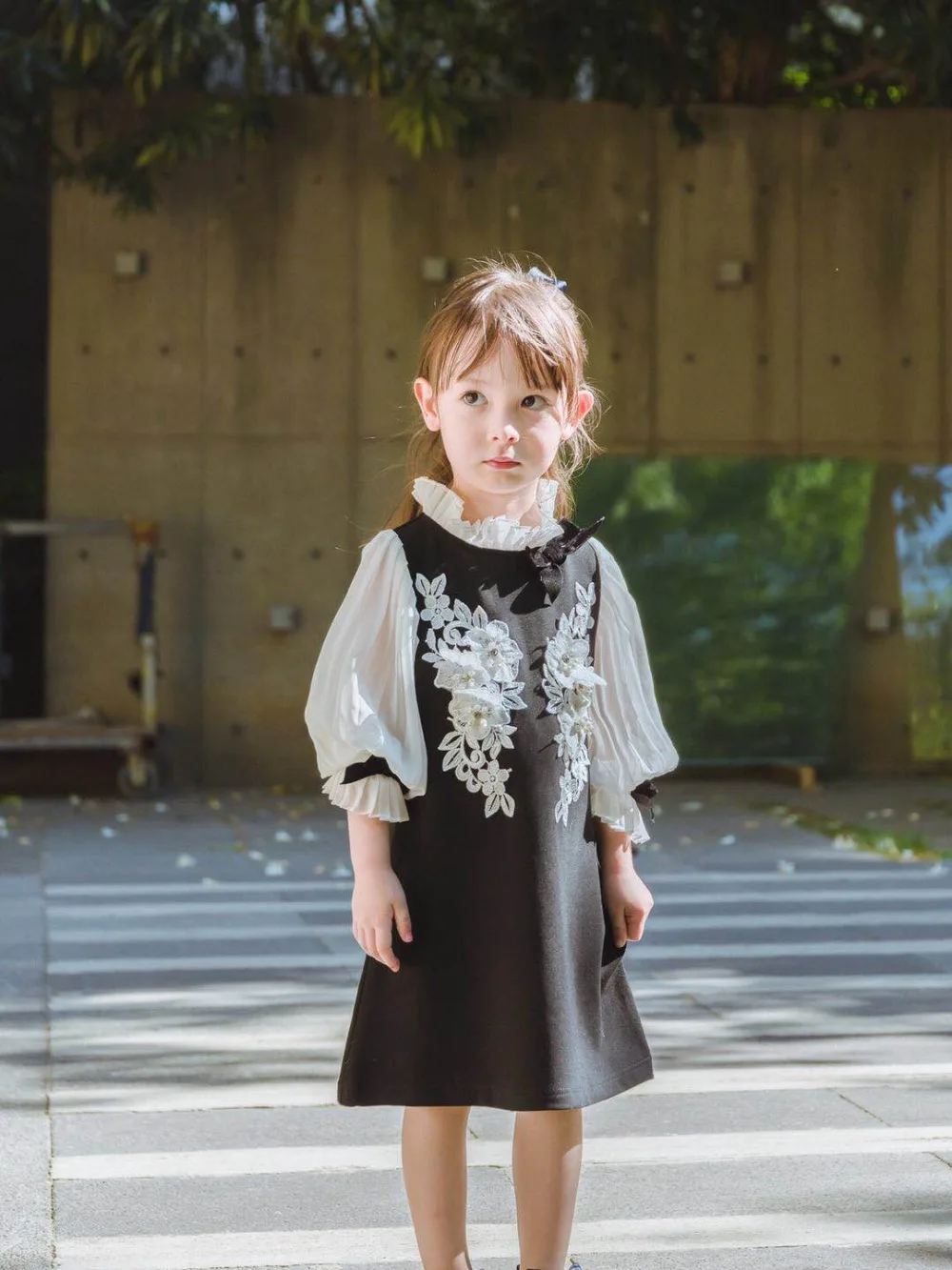 

Family Look Mother&Daughter 2018 Autumn Matching Black Color White Lace Party Evening Dress for Woman & Girls 4 6 8 10 S M L Gir