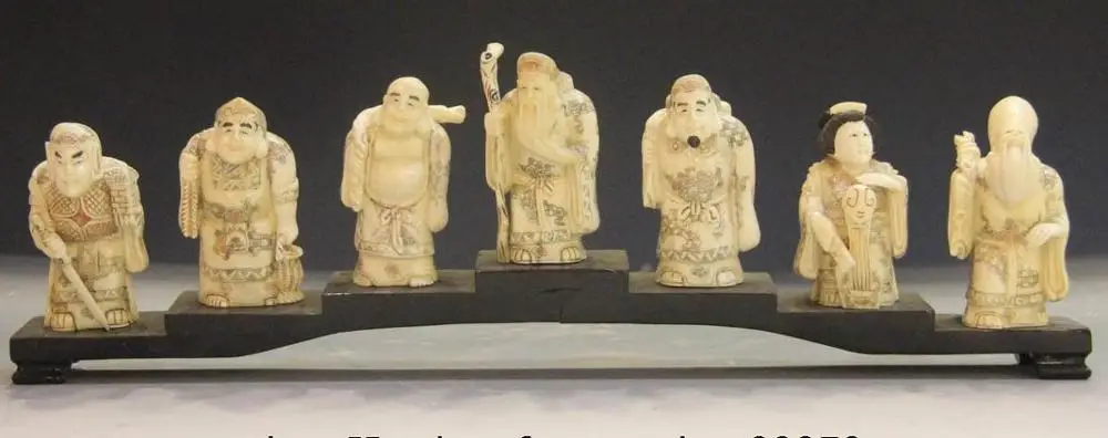 

China Cattle Bone Handmade Carved Japanese Religion Fu Seven Lucky God Statue