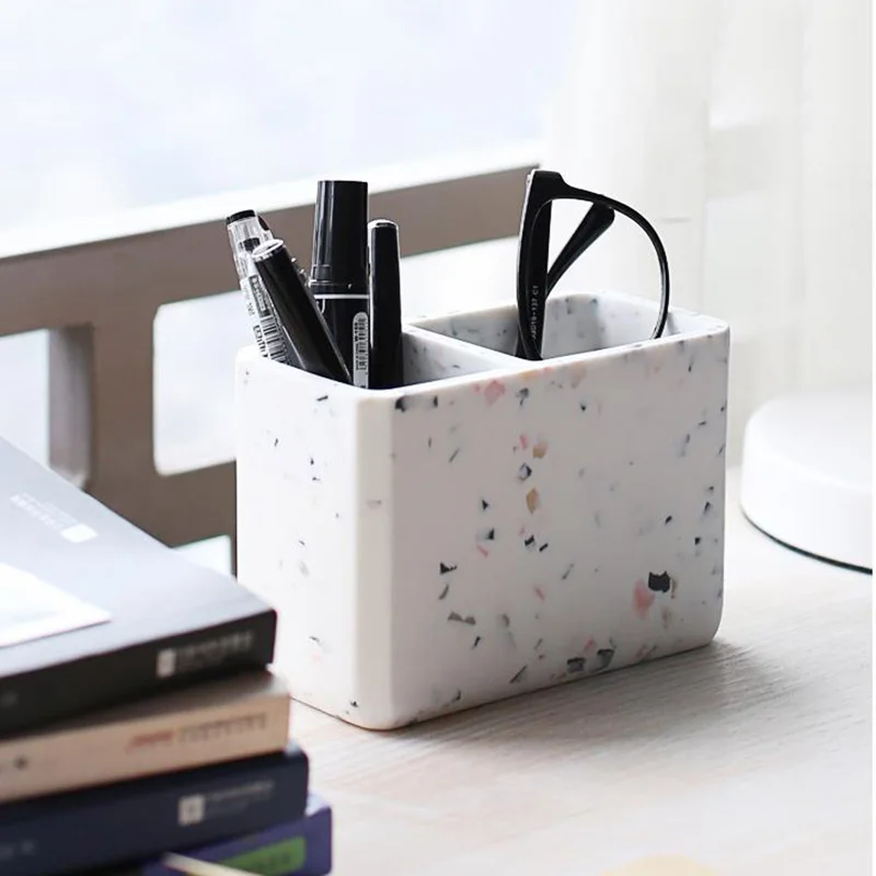 

Simple Fashion Stationery Organizer White Colorful Resin Pen Holder Decoration for Office Accessories House Supplies