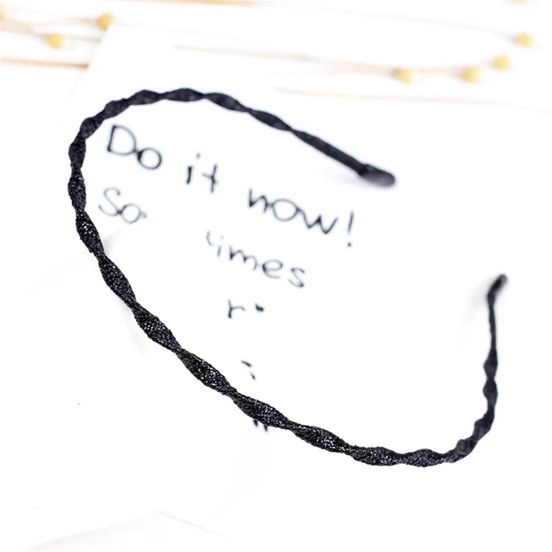 8587712221_717285513