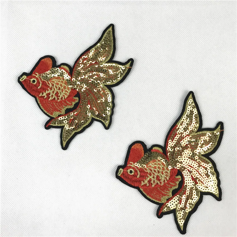 

1PCS Chinese sequins Style Goldfish Sequins Embroidery Patches Applique Iron On Fish Patch Sticker for Garment Women DIY Craft