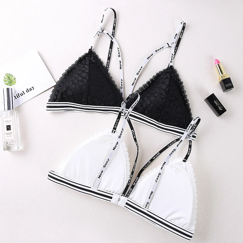 

Black/White Bra Wire Free Push Up Sexy Women Bras Lace Letter Small Breast Adjusts Back Closure 3/4Cup Seamless Bra Girl