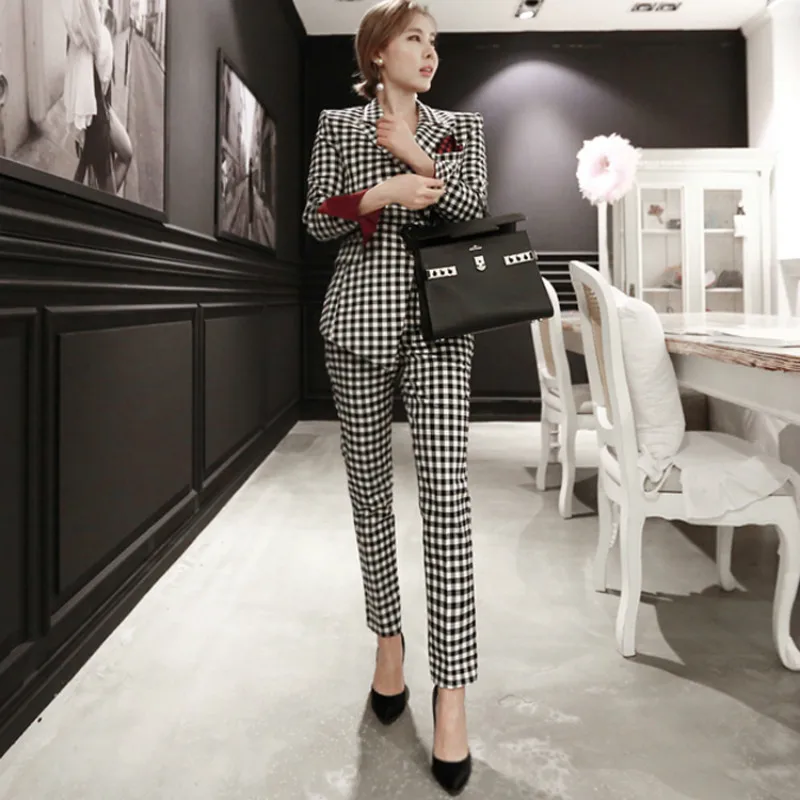 

New Spring And Autumn Suit Set Women Fashion Temperament New Temperament Long Sleeves Black And White Lattice Small Suit + Pants