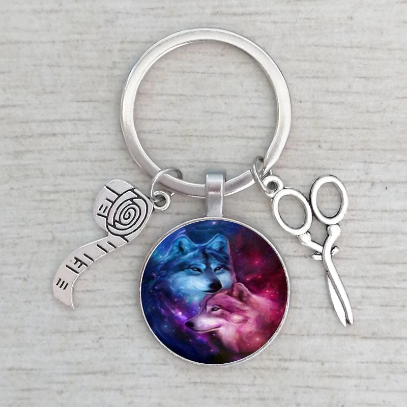 

Wolf keychain charm convex round metal keychain exquisite private custom friend's gift,Seamstress, scissors, tape measure