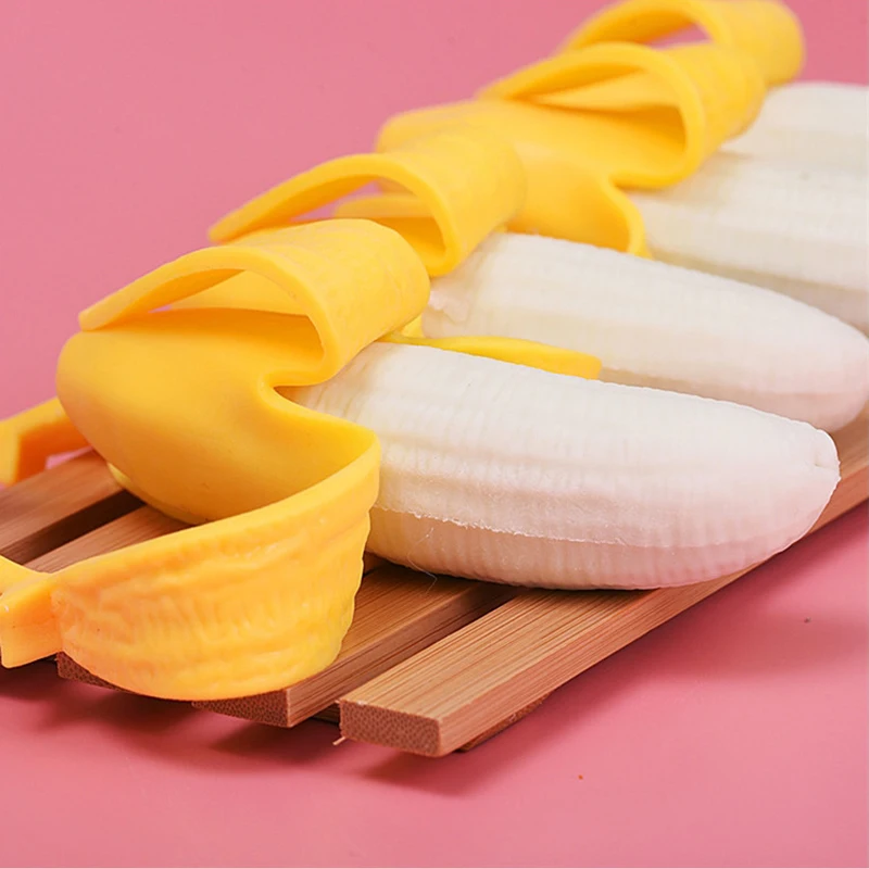 Squishy Simulated Banana Squishies Slow Rising Cute Fruit Soft Squeeze Toy Sweet Scent Stress Relief Funny for Kids Gift 13*6CM