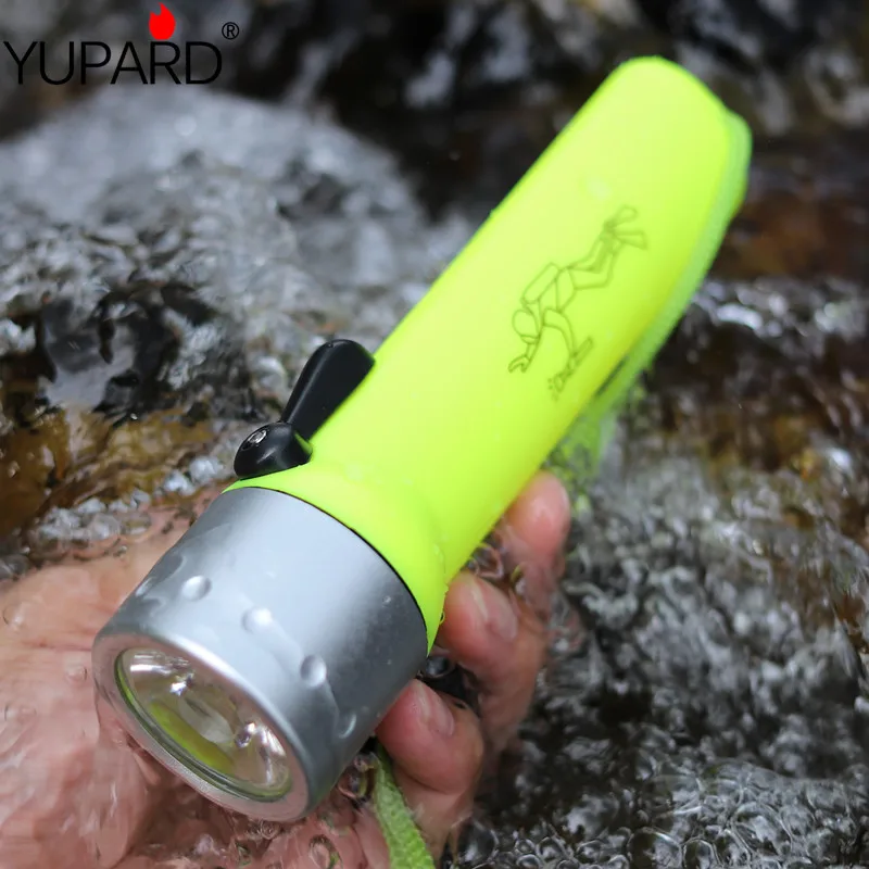 Étanche Plongée DEL Lampe de poche sous-marin Camping randonnée torche Light jaune
