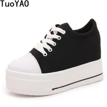 Новинка; сезон весна-осень; женская повседневная обувь на шнуровке; визуально увеличивающая рост дышащая обувь; цвет черный, белый; женская уличная прогулочная обувь на плоской подошве; кроссовки