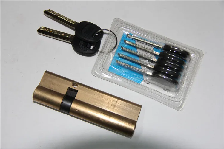 

Wholesale manufacturers of high-quality all-copper cylinder 105mm security door eccentric computer key AB