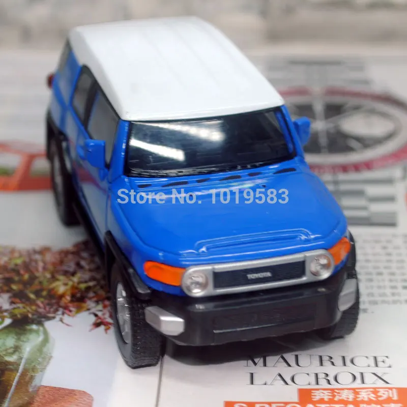 WELLY 1/36 масштаб автомобиля игрушки Япония Toyota FJ Cruiser SUV литая модель металл откат