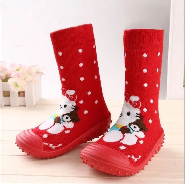 Детские носки обувь для девочек и мальчиков обувь мокасины для новорожденных attipas же дизайн Нескользящие обувь для малышей дышащие 8 Стиль Дети загрузки - Цвет: Red