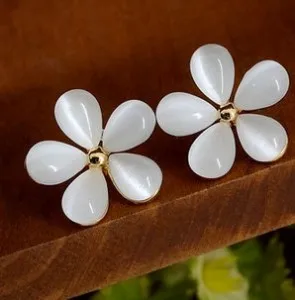 Fashion Factory Direct Sales High Quality Bright Opal Cat Stone Flowers Cherry blossoms Stud Earrings | Украшения и аксессуары