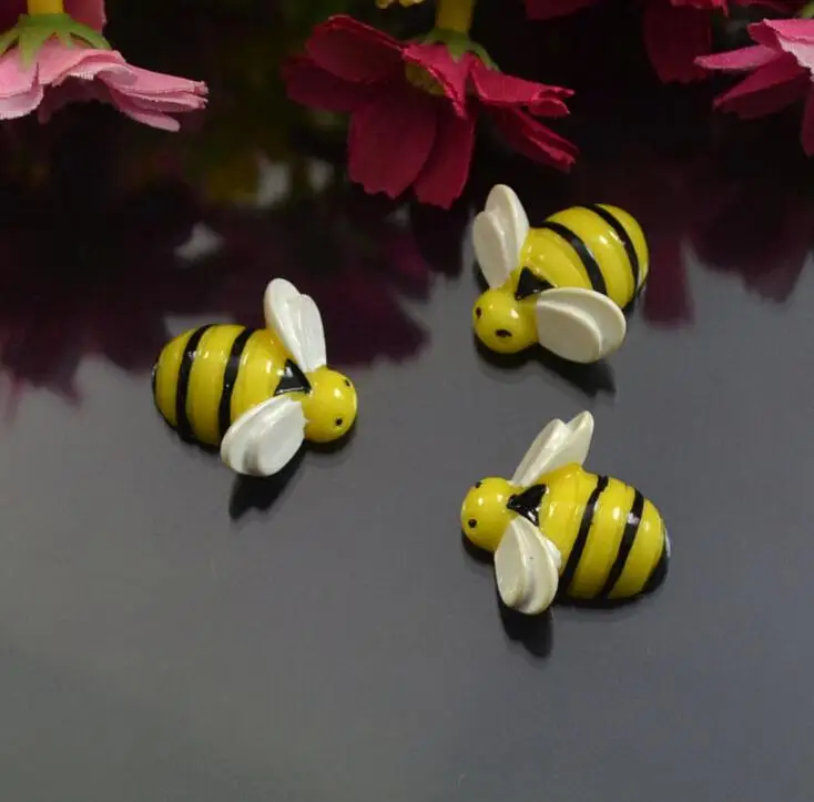 

20 mm Resin Bee, Resin Flatback Cabochon for Hair Bow Center, DIY