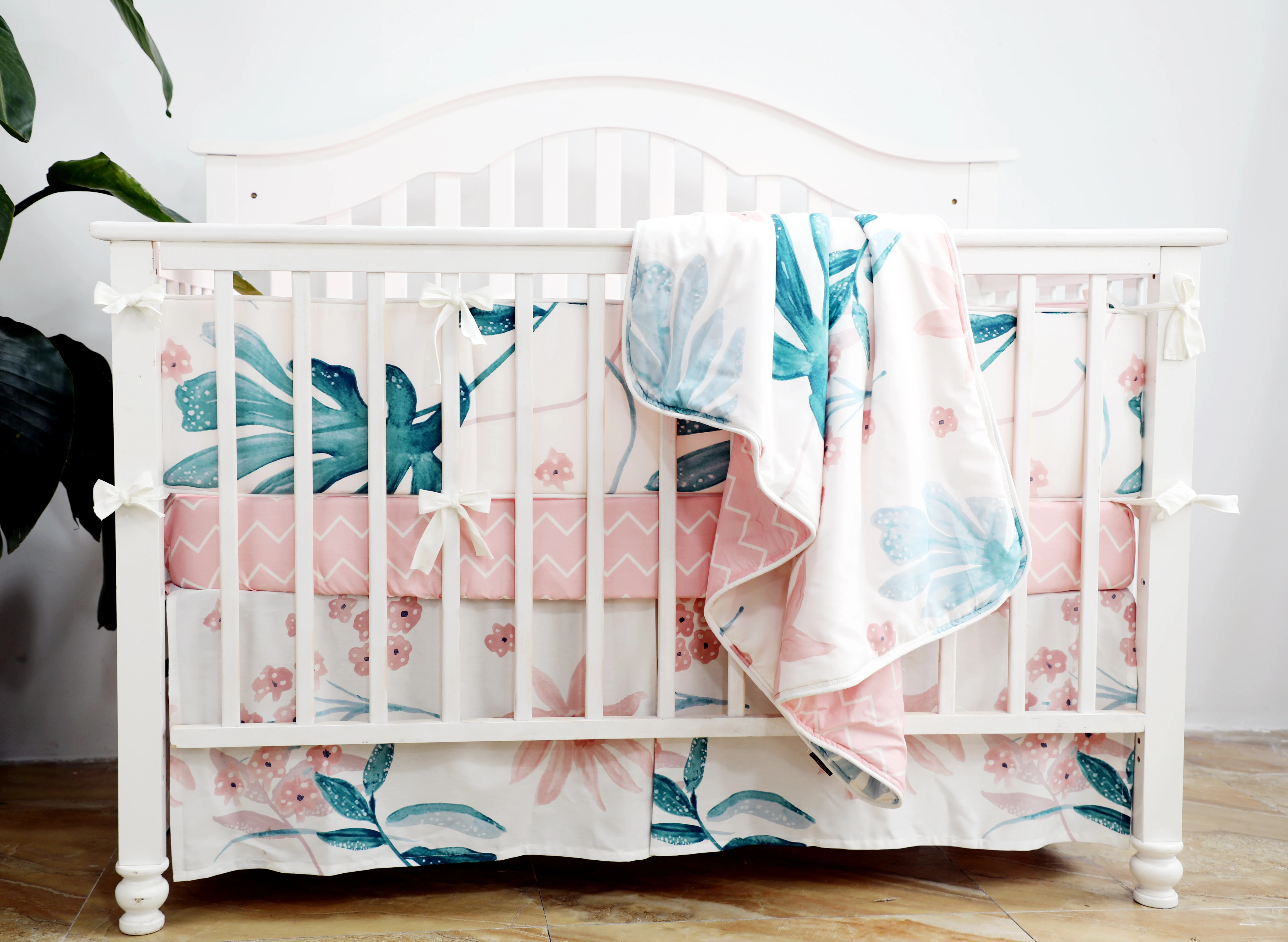leaf cot bedding