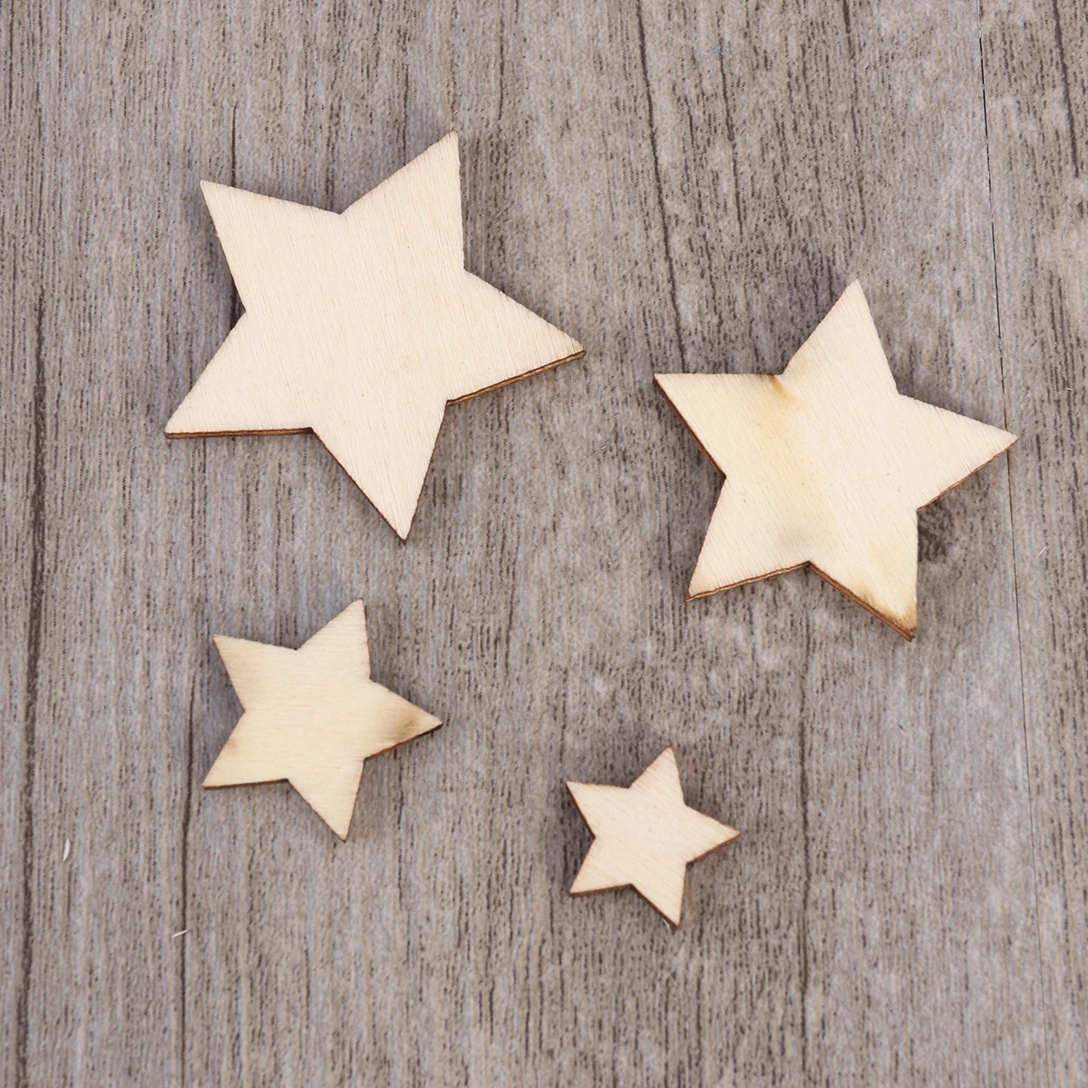 100PCS Unfinished Wooden Stars Assorted Size Cutout Discs For Arts Crafts DIY Decoration Birthday Wedding Display Decor