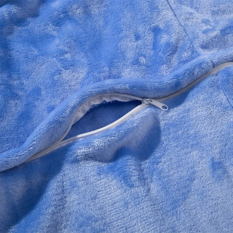 8199933701_575183574