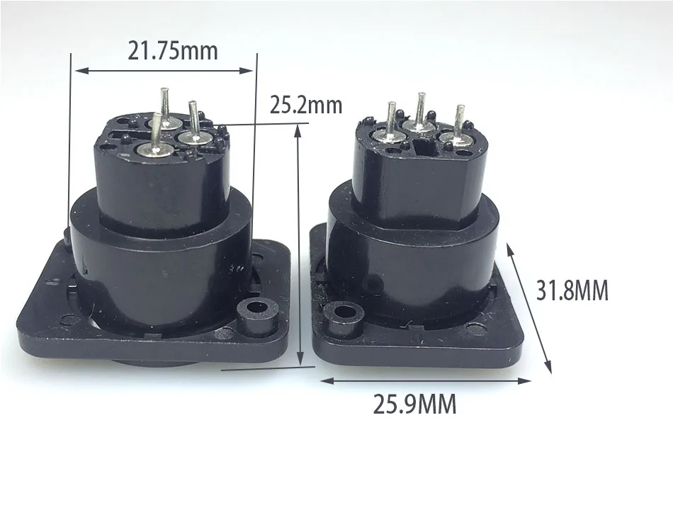 XLR  Female Connector (5)