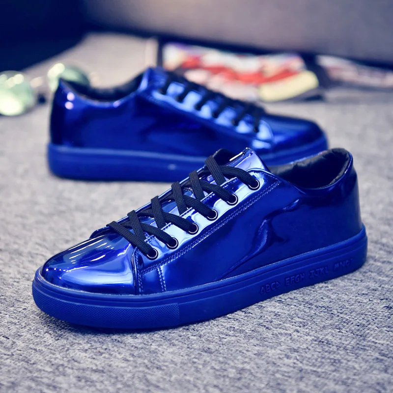 الرجال تزلج الأحذية 2019 جديد الرجال مشرق براءات الاختراع والجلود أحذية رياضية كاجوال للبنين الطلاب الأزياء أحذية رجالي