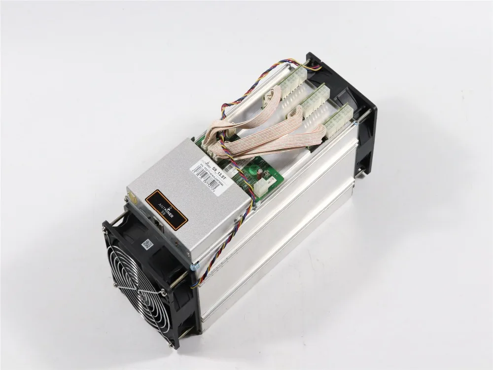 Б/у AntMiner S9 13,5 T Биткоин Майнер Asic Майнер 16nm Btc BCH Майнер Биткоин Майнер лучше чем Whatsminer M3