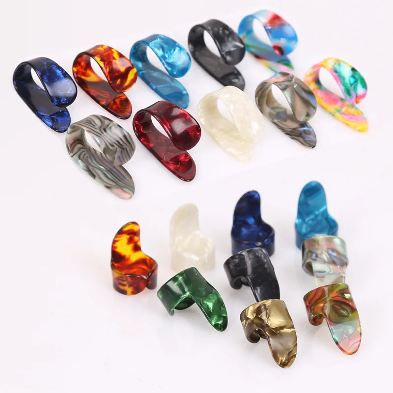 

4PCS Celluloid Steel Finger Thumb Guitar Picks Mediator Celluloid Thumbpick Fingerpicks Shell Plectrum Random Color Sent