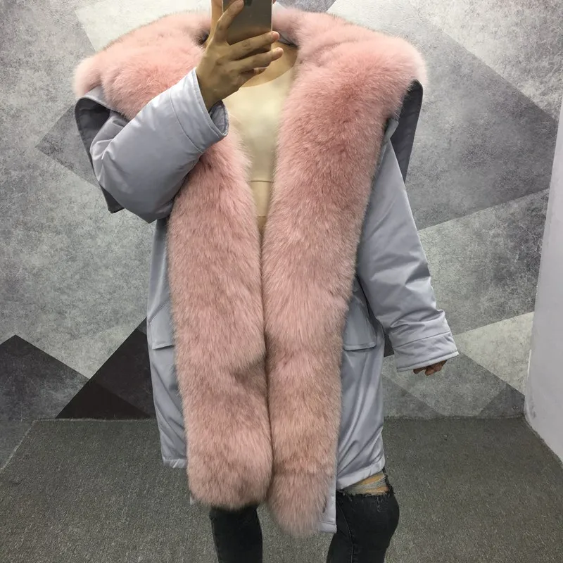 

2018 new fashion warm fuffly genuine fur women duck down coat with big fox fur hoody collar Angel wings collar turn down parkas