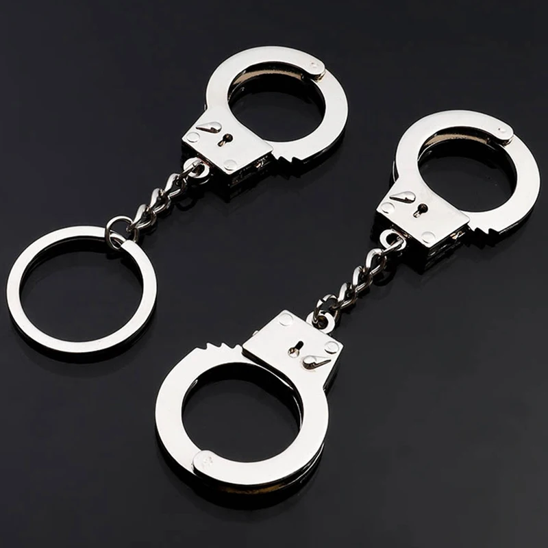 

Creative Police Man Handcuff Keychain Charms Pendant Car Key Keyring Handbag Key Chain Gift