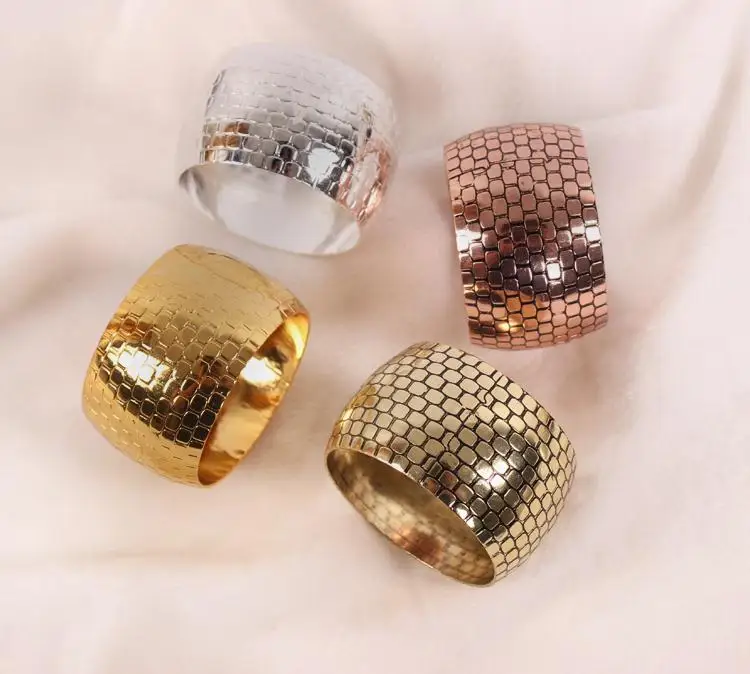 wholesale hot 100pcs Hotel Drum-shaped Metal Napkin Buckle Holder Rings Mouth Cloth Table Decorations SN588 |
