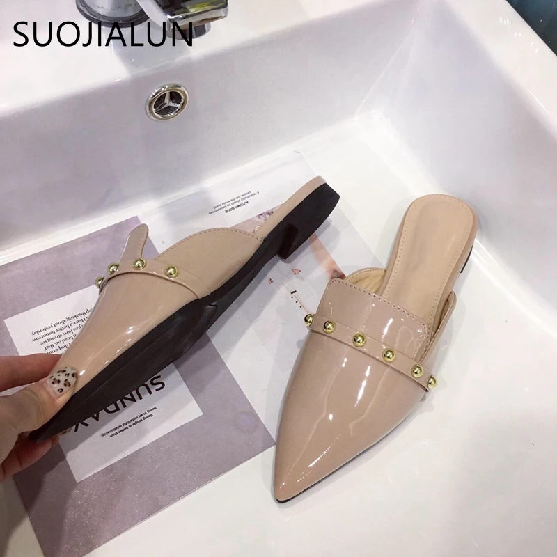 SUOJIALUN/женские летние шлепанцы без задника модные с острым носком повседневные