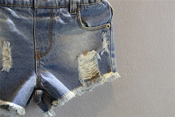 Новинка горячая распродажа джинсовые штаны для маленьких девочек летние шорты для девочек детские повседневные джинсовые брюки с перфорацией одежда для маленьких девочек от двух до семи лет