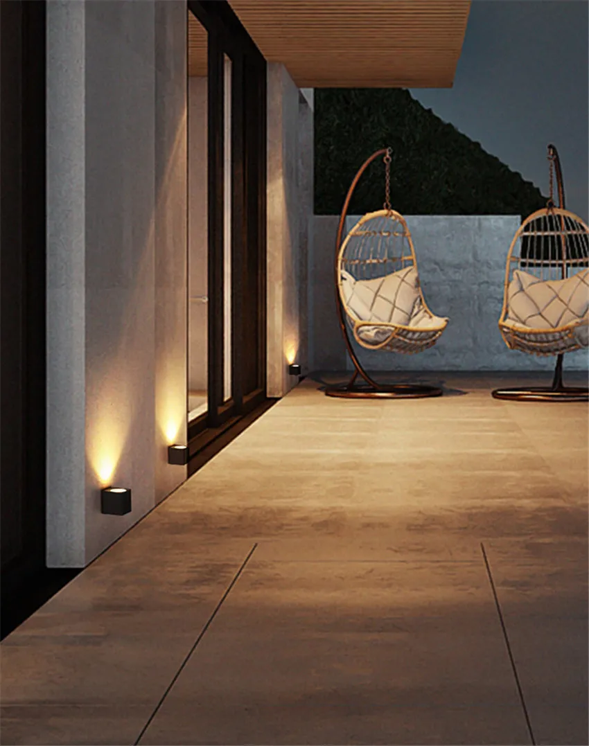 NR-157 WALL LIGHTS  (3)