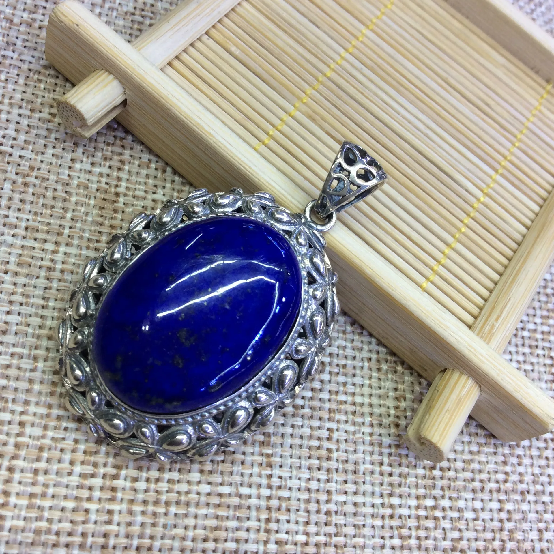 [S925] longnice silver  Thai silver inlaid natural Lapis Butterfly Pendant ornaments Afghan side