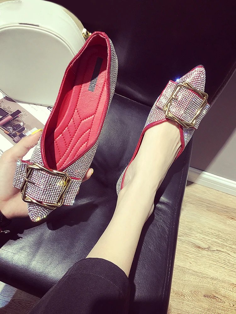 

Women's shoes, pumps shoes, 2018 new models, summer and autumn sharp diamonds, bright metal buckles, shallow shoes, low heels.