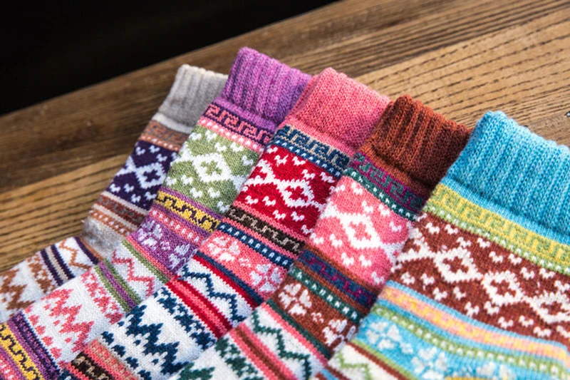 Зимние женские плотные теплые шерстяные носки в этническом стиле, теплые шерстяные носки, высокие носки из мягкой кроличьей шерсти с геометрическим рисунком, чулочно-носочные изделия