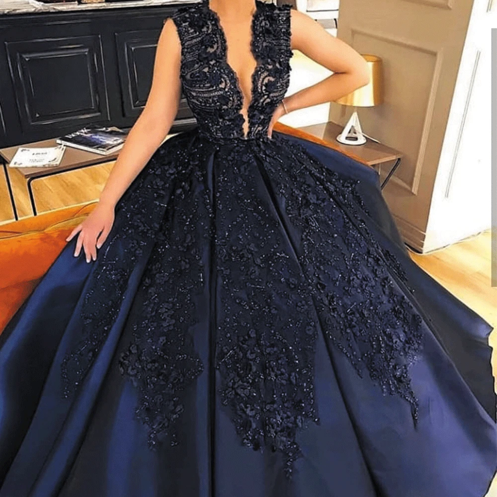 

SuperKimJo Navy Blue Lace Applique Prom Dresses 2019 Beaded V Neck Modest Elegant Prom Gown Ball Gown Vestidos De Gala