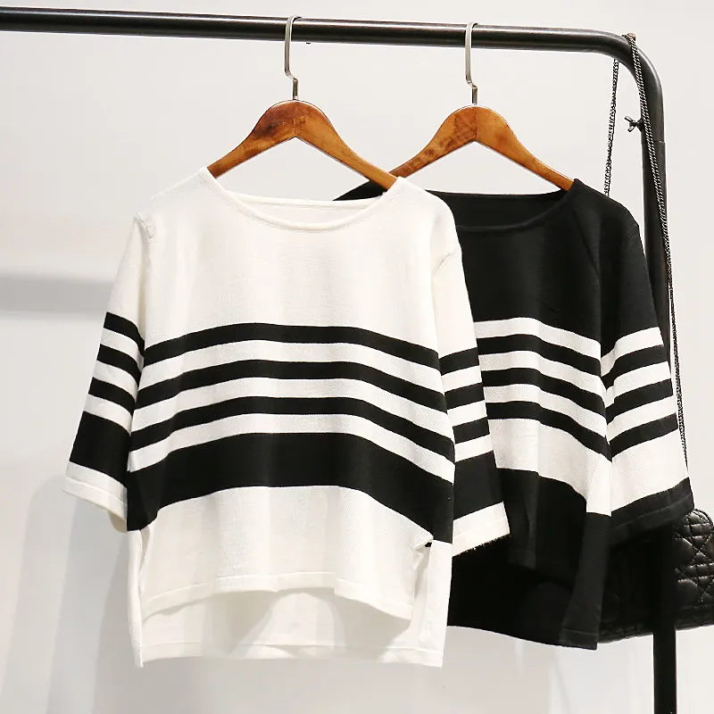 

Short Striped Sweater Women's Head 2019 Spring New Student Shirt T-shirt Five-point Sleeve Bat Shirt Thin Section
