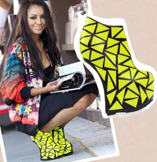 

2018 Hot Selling Woman Strange Heels Boots Round Toe Platform Mixed Colors Ankle Boots Punk Style Wedge Booties Green Pink
