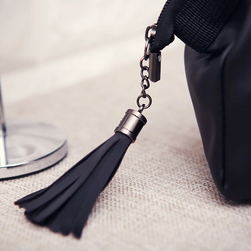 الأزياء إلكتروني V التجميل حقيبة النساء السفر حقيبة مستحضرات تجميل سستة المكياج يد المنظم كيس التخزين غسل الزينة كيت حقيبة