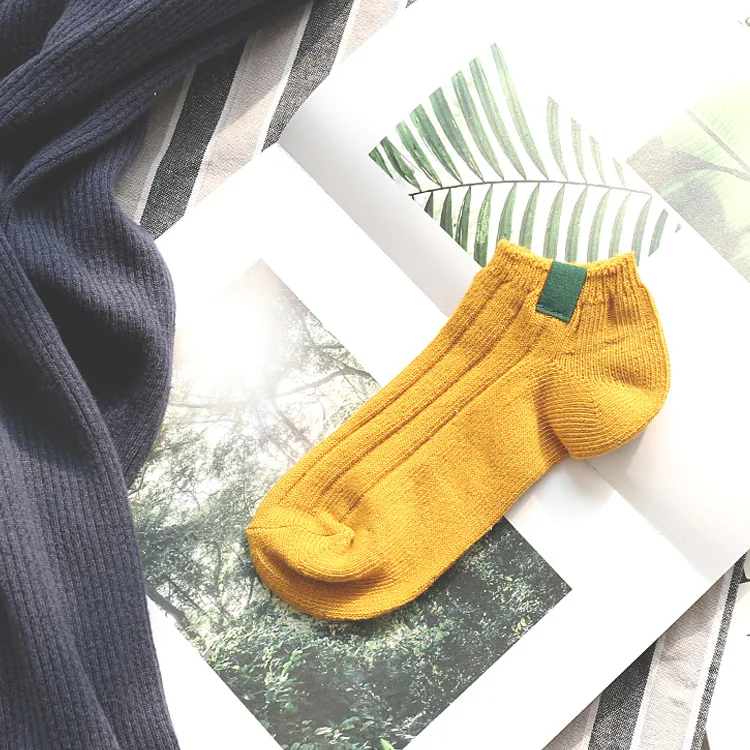Женские носки в полоску; сезон осень-зима; японский стиль; теплые зимние короткие носки для женщин; забавные носки; Calcetines Meias - Цвет: YELLOW