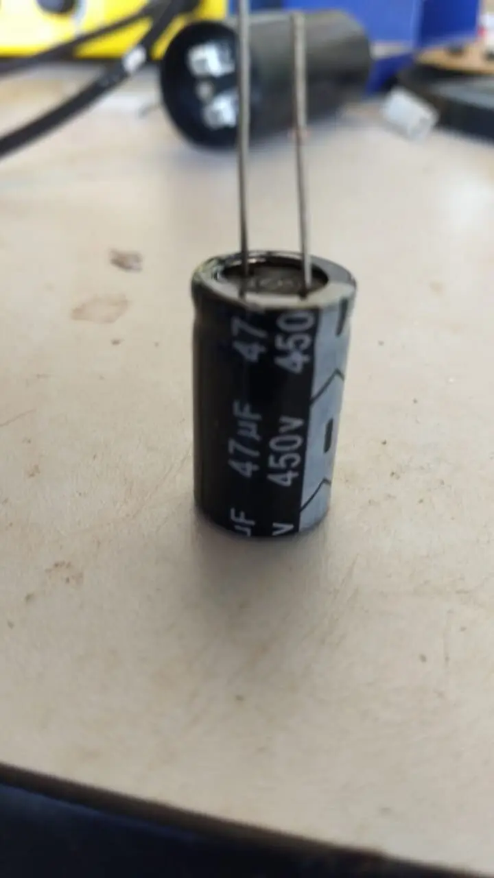 20 шт. 450V47UF 16*25 мм 47 мкФ 450V электролитический конденсатор новый оригинальный |